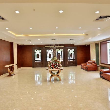 Royal Imperio Hotel Faridabad Ngoại thất bức ảnh