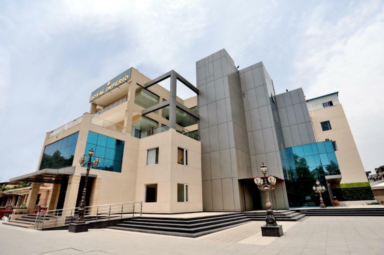 Royal Imperio Hotel Faridabad Ngoại thất bức ảnh