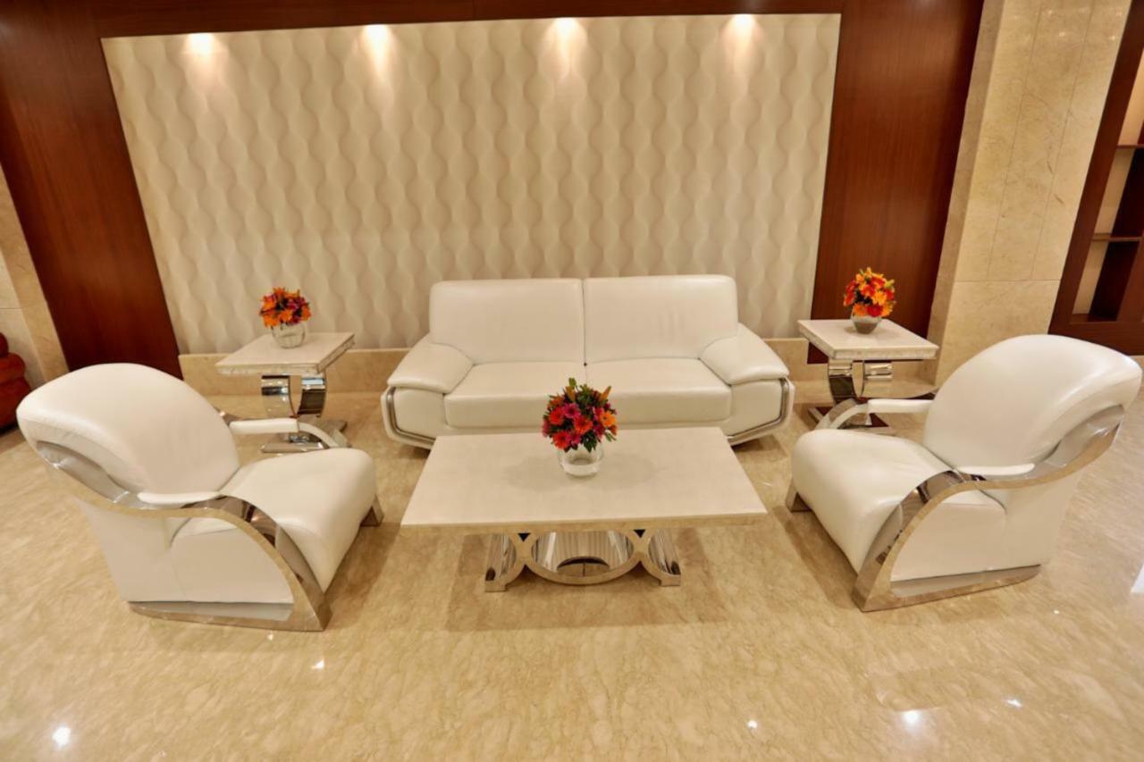Royal Imperio Hotel Faridabad Ngoại thất bức ảnh