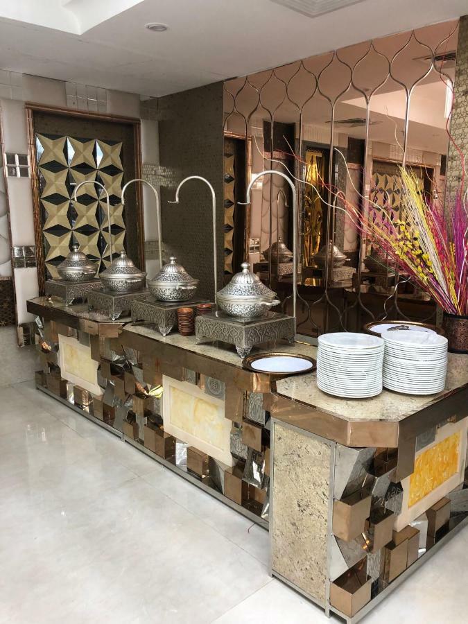 Royal Imperio Hotel Faridabad Ngoại thất bức ảnh