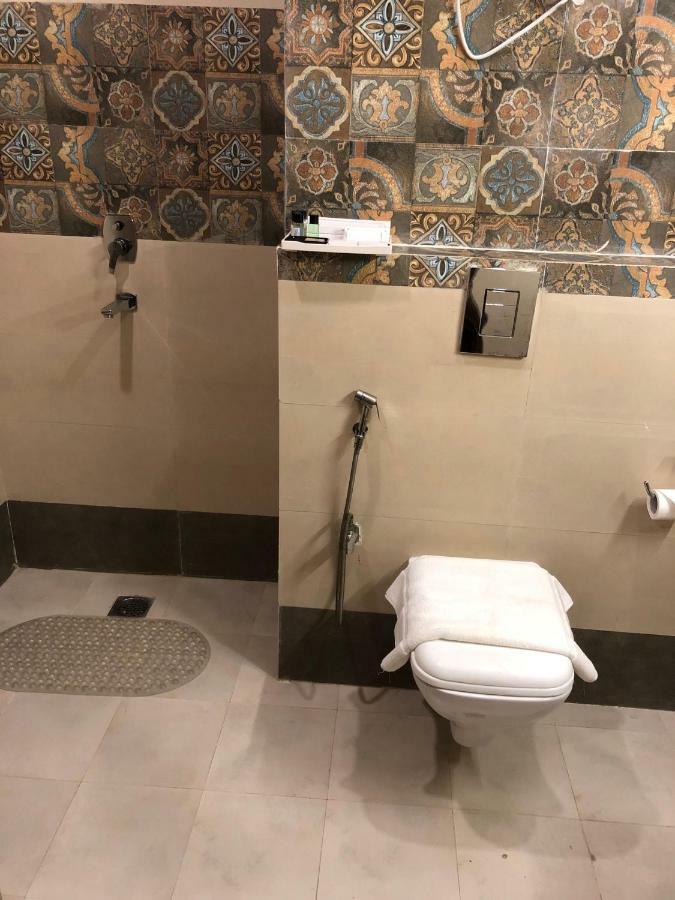 Royal Imperio Hotel Faridabad Ngoại thất bức ảnh
